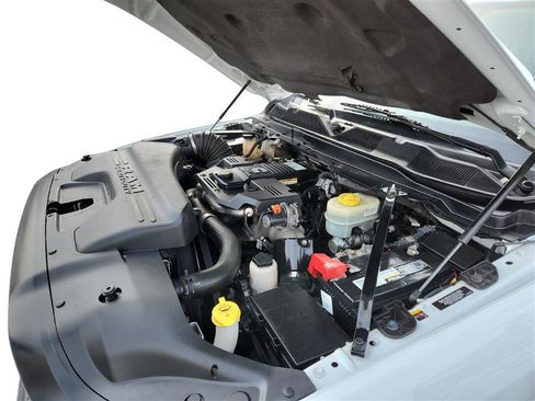 Used 2022 RAM 3500 Tradesman image 27