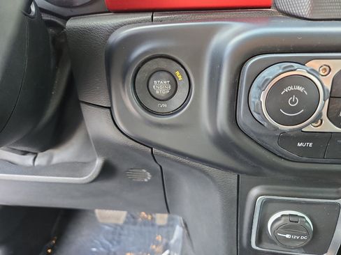 Used 2021 Jeep Wrangler Unlimited Rubicon w/ Cold Weather Group image 20