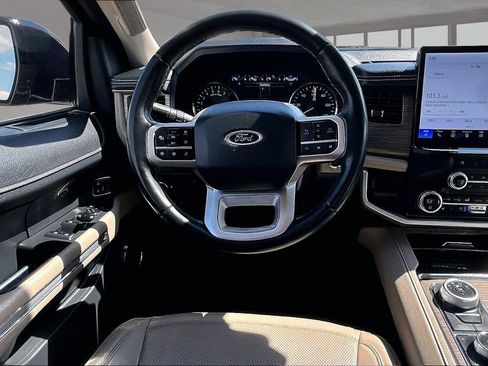 Used 2024 Ford Expedition Max Limited AWD/4WD image 7