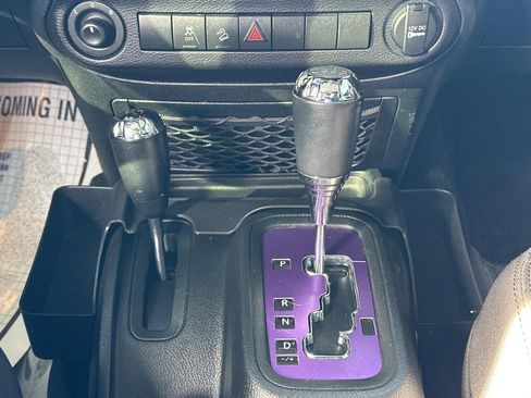 Used 2018 Jeep Wrangler Unlimited Sport S image 14