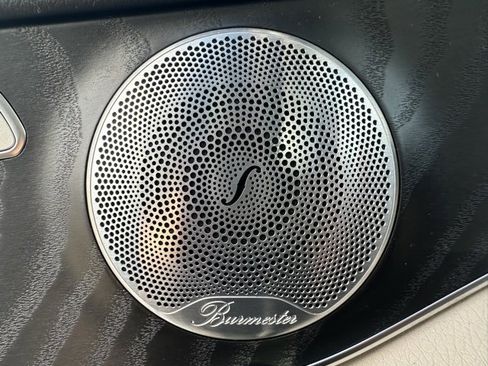 Used 2017 Mercedes-Benz GLC 300 4MATIC image 24