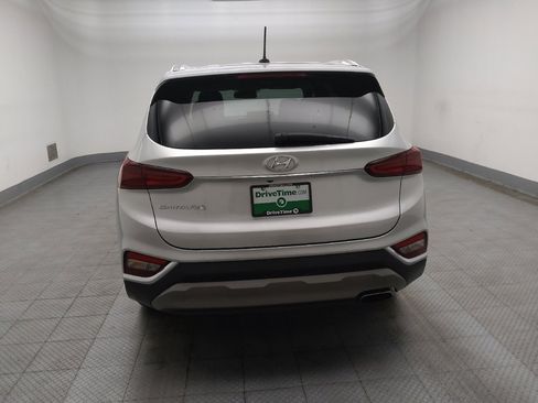 Used 2019 Hyundai Santa Fe SE image 6