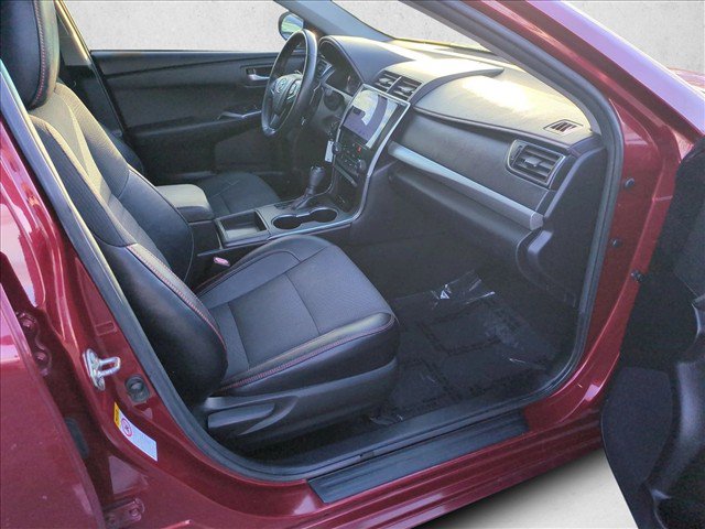 Used 2016 Toyota Camry SE FWD image 20