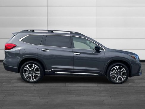 Used 2024 Subaru Ascent Touring AWD/4WD image 2