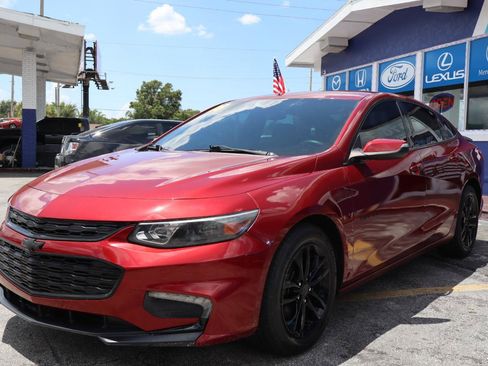 Used 2018 Chevrolet Malibu LT FWD image 8