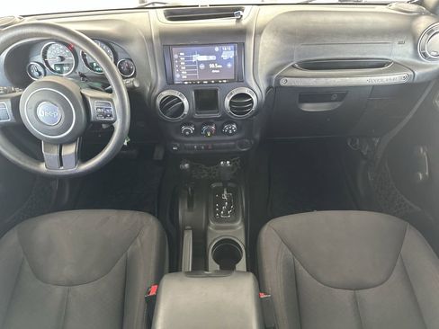 Used 2017 Jeep Wrangler Sport AWD/4WD image 17