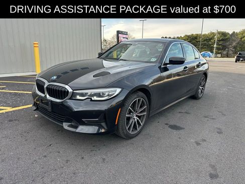 Used 2022 BMW 330i xDrive Sedan w/ Driving Assistance Package image 3