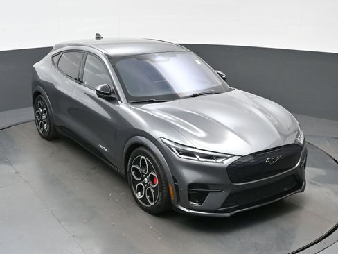 Used 2023 Ford Mustang Mach-E GT image 40