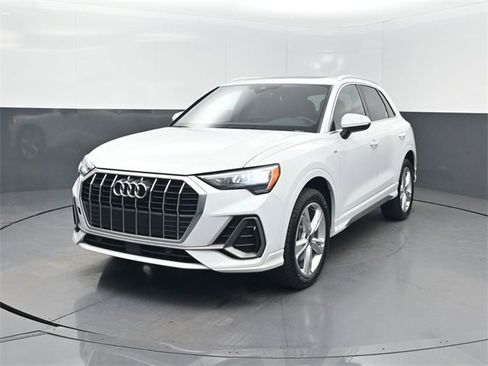 Used 2021 Audi Q3 2.0T Premium w/ Convenience Package image 1