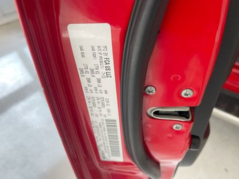 Used 2015 RAM 1500 Laramie w/ Convenience Group image 27