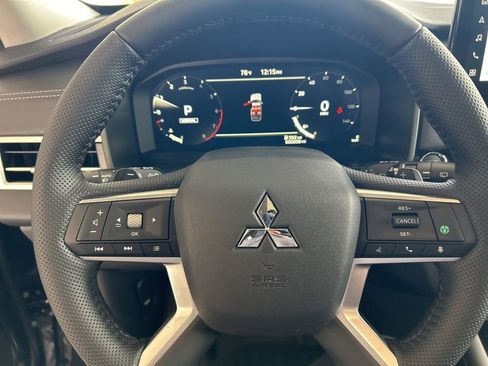 New 2026 Mitsubishi Outlander SEL image 51