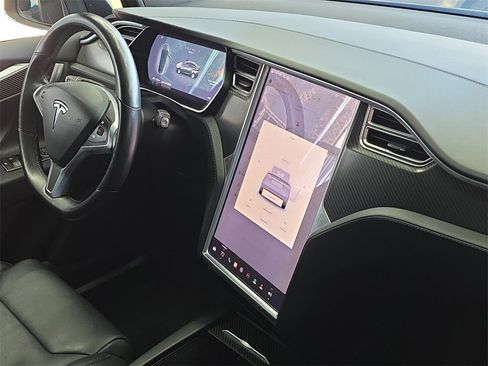 Used 2017 Tesla Model X 100D image 16