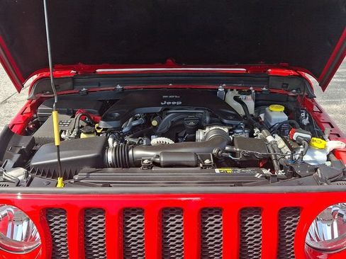 Used 2018 Jeep Wrangler Unlimited Sport S AWD/4WD image 29
