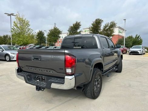 Used 2021 Toyota Tacoma SR5 RWD image 5