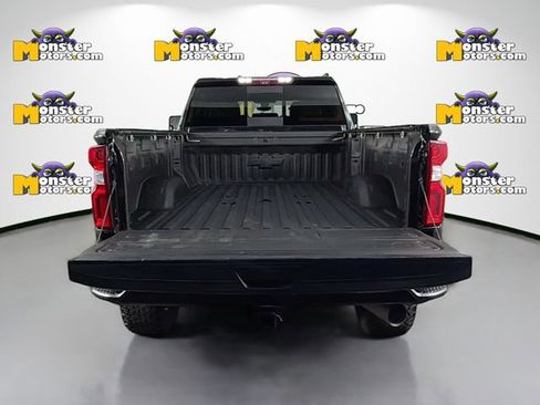 Used 2021 Chevrolet Silverado 2500 LTZ w/ LTZ Plus Package image 27