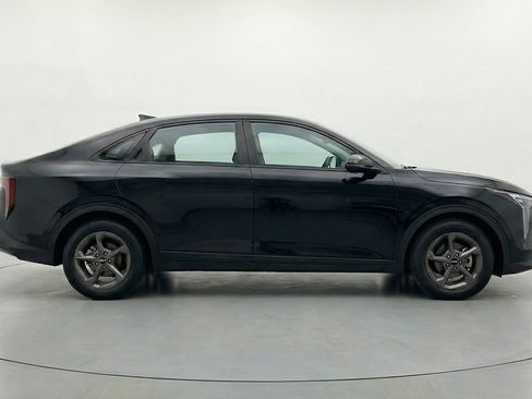 Used 2025 Kia K4 LXS image 11