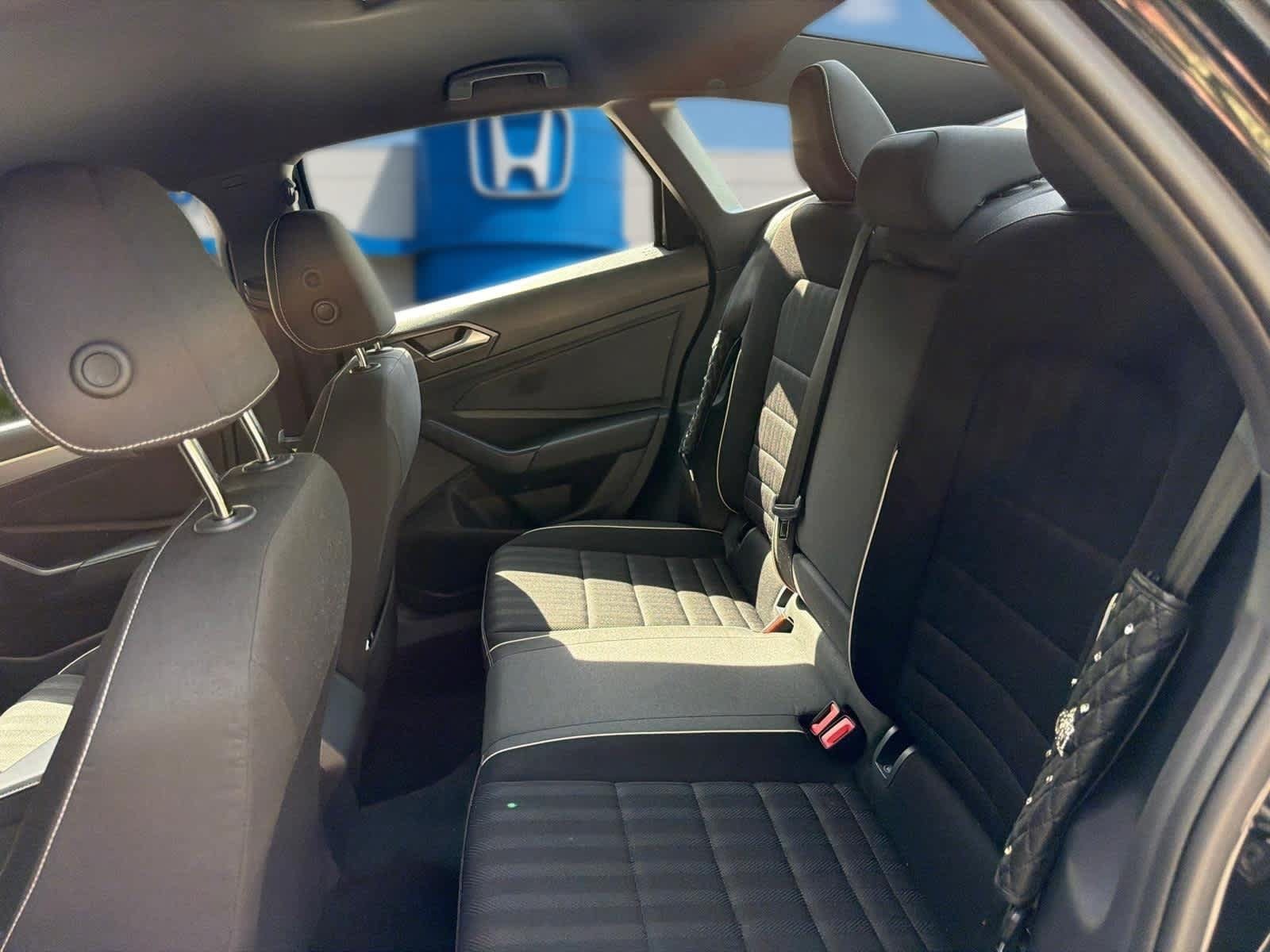 Used 2024 Volkswagen Jetta Sport FWD image 27