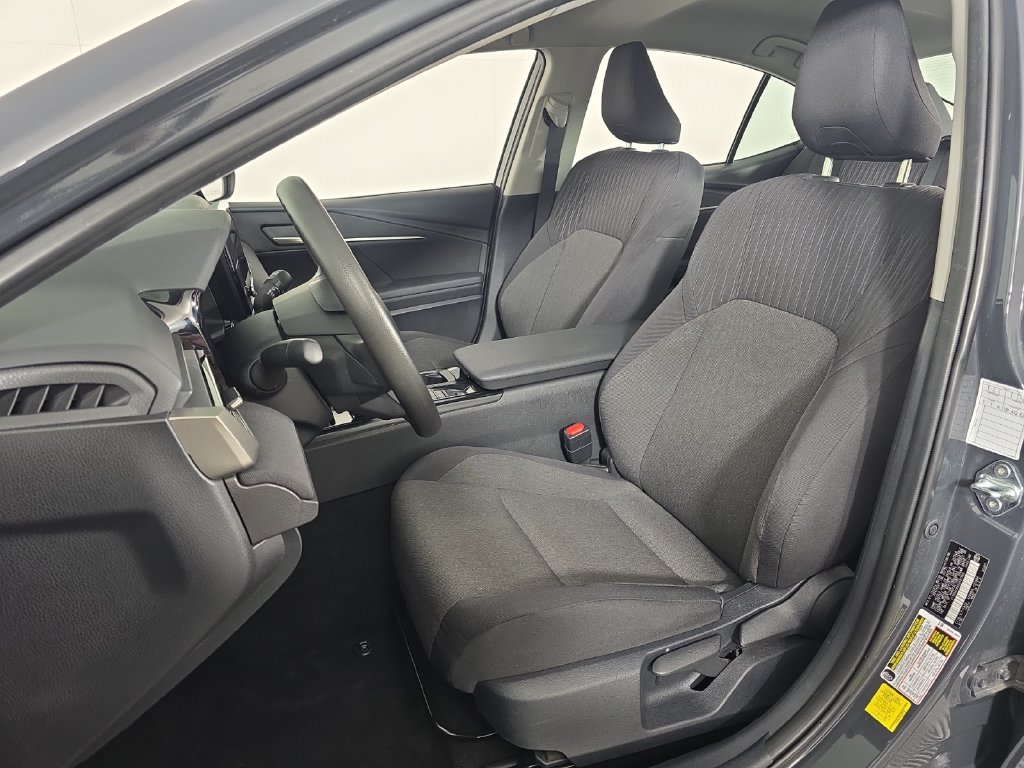 Used 2025 Toyota Camry LE FWD image 22