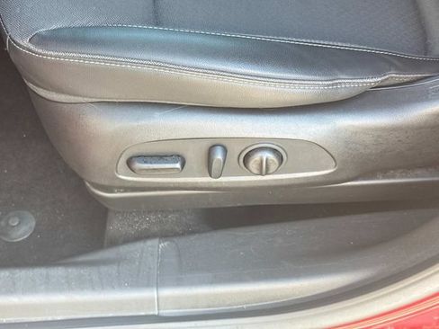 Used 2023 Buick Encore GX Preferred w/ Cold Weather Comfort Package FWD image 25