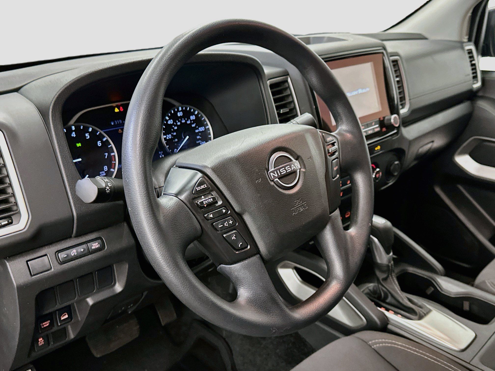 Used 2024 Nissan Frontier SV AWD/4WD image 18