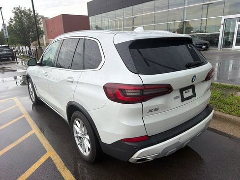 Used 2022 BMW X5 xDrive40i w/ Premium Package AWD/4WD image 4