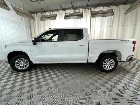 Certified 2022 Chevrolet Silverado 1500 LT AWD/4WD image 14