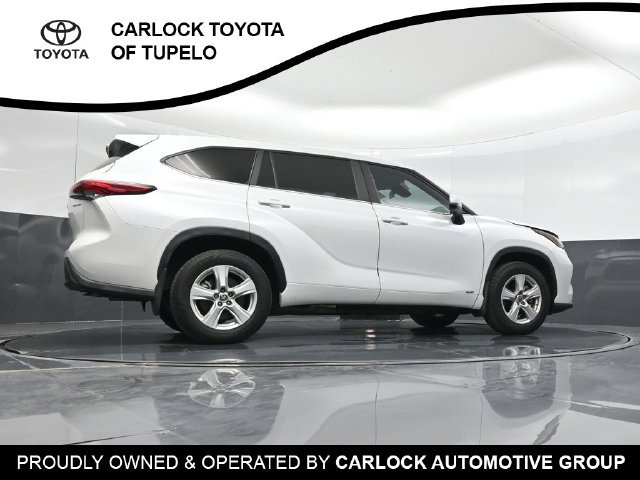 Used 2023 Toyota Highlander LE AWD/4WD image 64