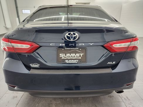 Used 2018 Toyota Camry XLE image 27