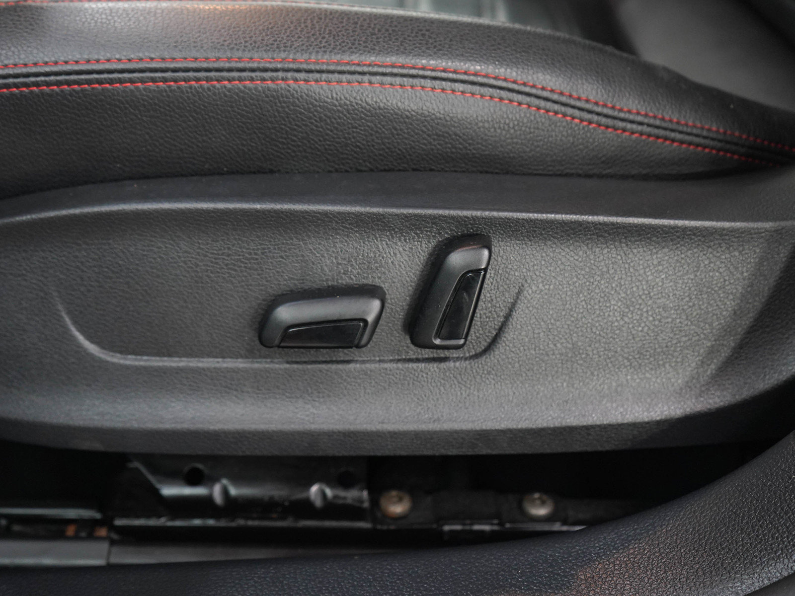 Used 2017 Volkswagen Jetta GLI FWD image 27