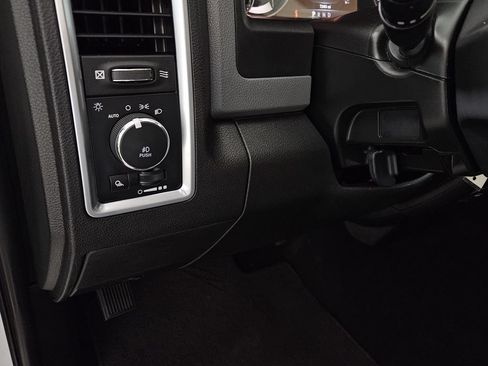 Used 2019 RAM 1500 Big Horn AWD/4WD image 24