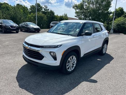 Used 2024 Chevrolet TrailBlazer LS FWD image 8