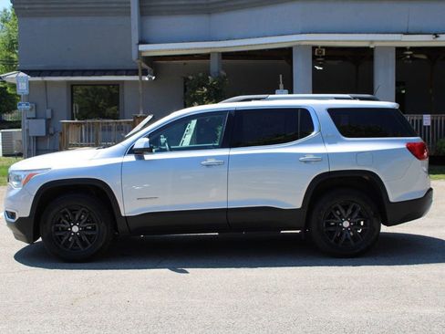 Used 2018 GMC Acadia SLT w/ LPO, Floor Liner Package FWD image 4