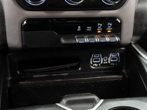 Used 2020 RAM 1500 Big Horn AWD/4WD image 20