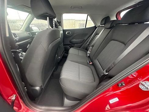 New 2026 Hyundai Venue SE image 9