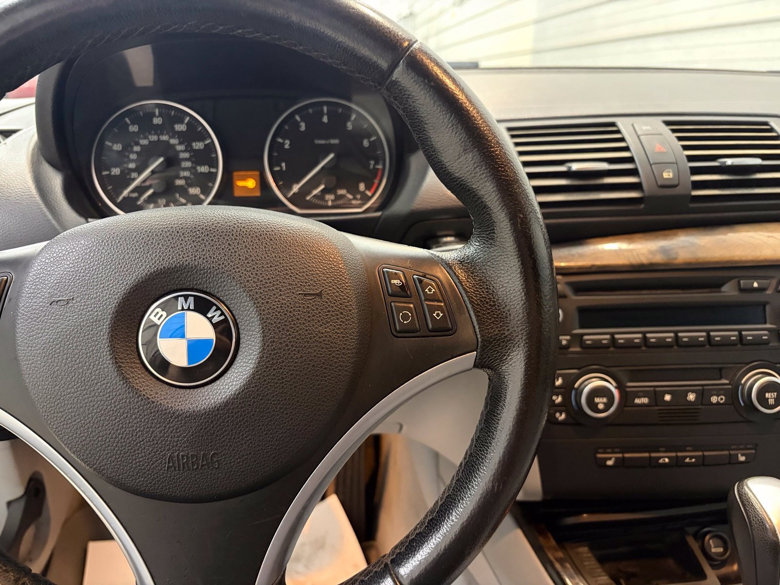 Used 2008 BMW 135i Convertible RWD image 17
