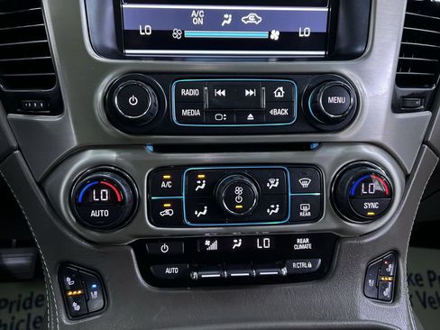 Used 2018 GMC Yukon Denali w/ Open Road Package AWD/4WD image 24