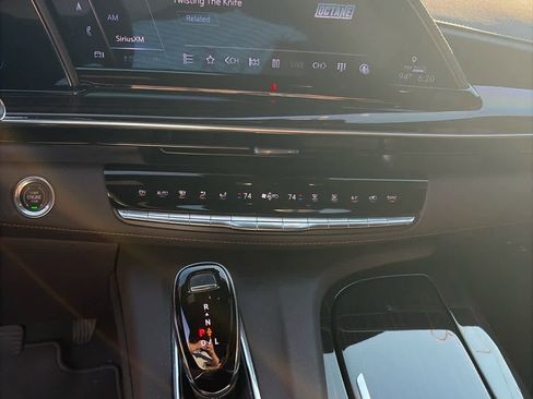 Certified 2023 Cadillac Escalade Premium Luxury AWD/4WD image 14