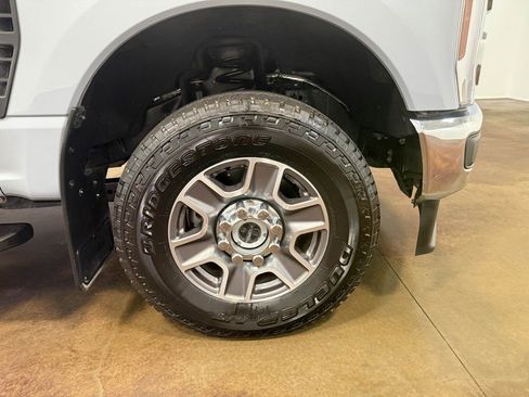 Used 2024 Ford F250 Lariat w/ FX4 Off-Road Package image 90