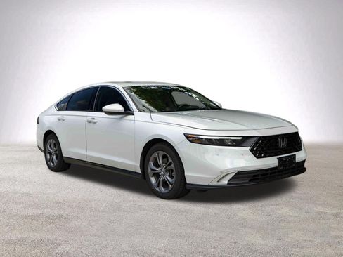 Used 2024 Honda Accord EX image 2
