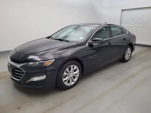 Used 2024 Chevrolet Malibu LT FWD image 2