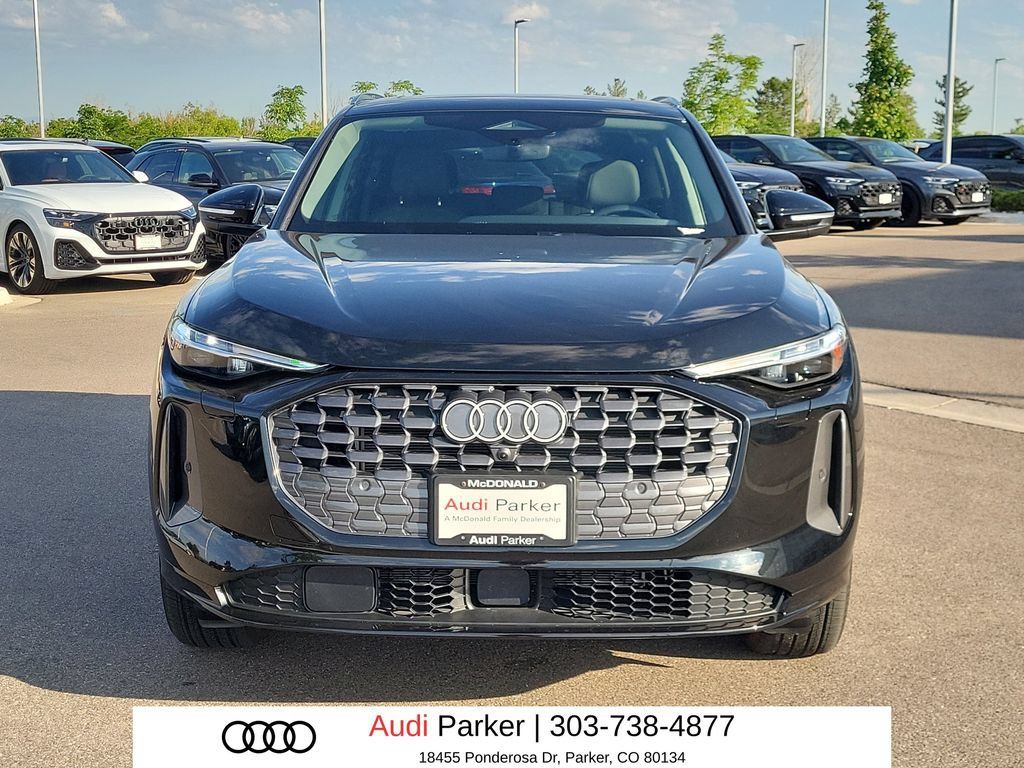 Used 2025 Audi Q5 Premium Plus w/ Premium Plus AWD/4WD image 5