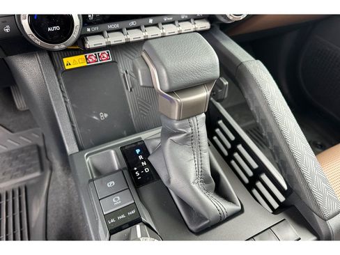 Used 2026 Toyota 4Runner Limited image 26