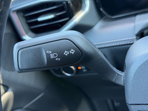 Used 2025 Ford Mustang Premium RWD image 17