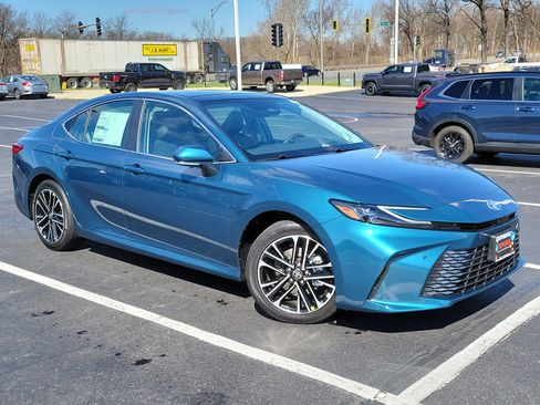 New 2026 Toyota Camry XLE image 34