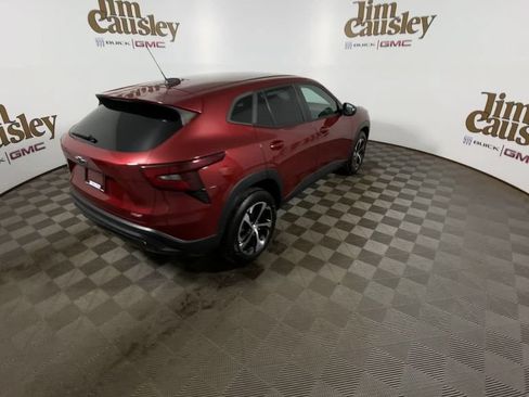 Used 2024 Chevrolet Trax RS w/ Driver Confidence Package FWD image 8