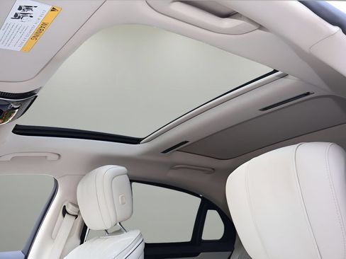 Used 2023 Mercedes-Benz S 580 4MATIC Sedan image 24