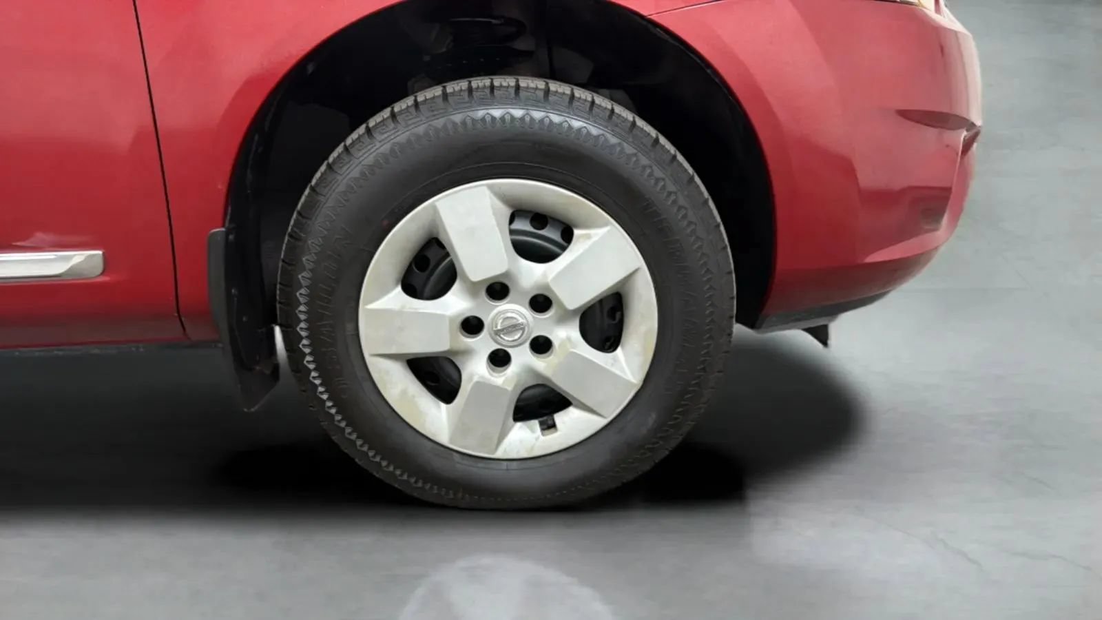 Used 2013 Nissan Rogue S FWD image 23