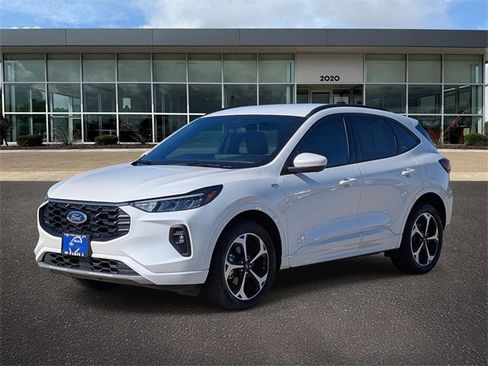 Certified 2024 Ford Escape ST-Line Select w/ Tech Pack #2 image 3