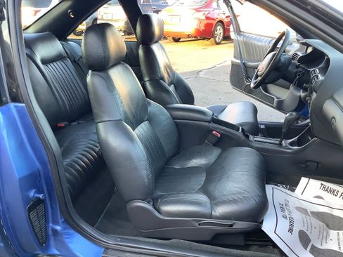 Used 1994 Pontiac Grand Prix SE image 16