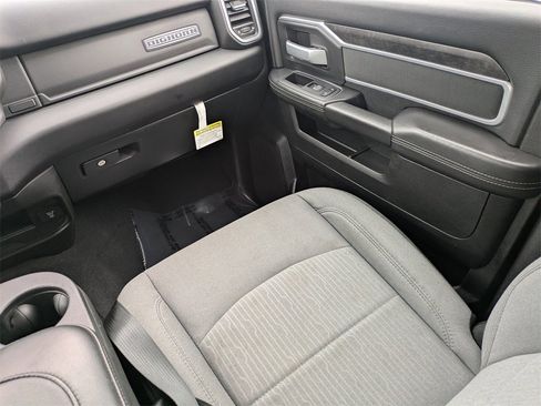 Used 2024 RAM 2500 Big Horn w/ Level 2 Equipment Group image 17